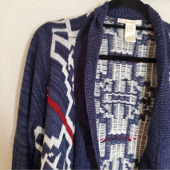 ♥️ miami Women's Blue and Red Geometric Cardigan - Picture 3 of 5